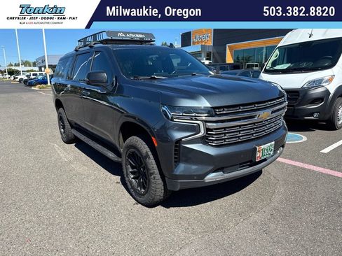 Used 2021 Chevrolet Suburban Premier w/ Premium Package AWD/4WD image 1
