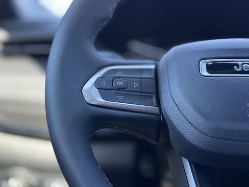 New 2026 Jeep Compass Limited image 11