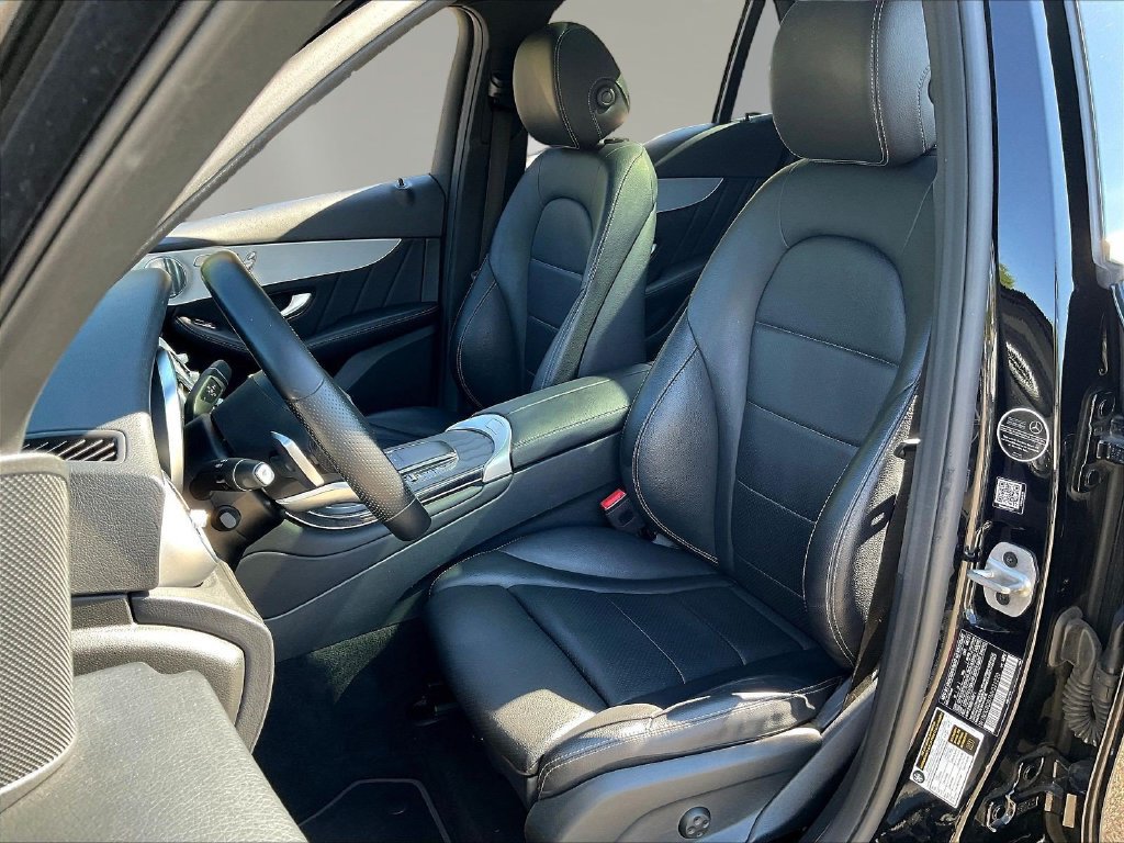 Certified 2021 Mercedes-Benz GLC 300 image 23