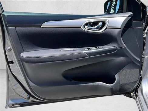 Used 2015 Nissan Sentra SV w/ Navigation Package FWD image 17
