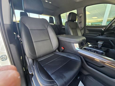 Used 2023 Chevrolet Silverado 1500 RST w/ Z71 Off-Road Package image 10