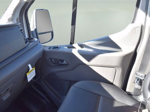 New 2026 Ford Transit 250 148 Medium Roof image 11