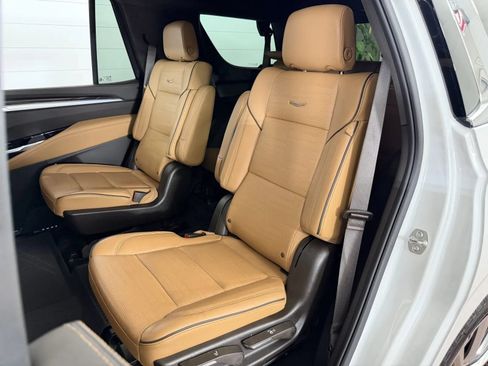 Used 2025 Cadillac Escalade Premium Luxury w/ Touring Package AWD/4WD image 51