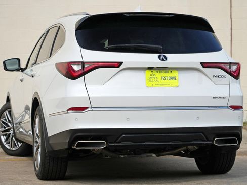 Used 2023 Acura MDX SH-AWD w/ Advance Package image 6