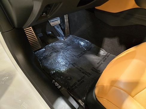 Used 2024 Chevrolet Corvette Stingray Preferred Cpe w/ Z51 Performance Package image 22