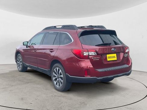 Used 2016 Subaru Outback 2.5i Limited image 3