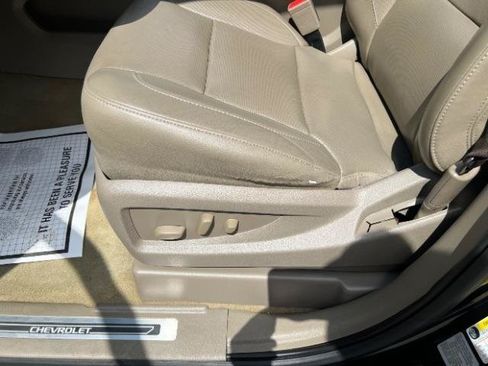 Used 2017 Chevrolet Tahoe Premier AWD/4WD image 31