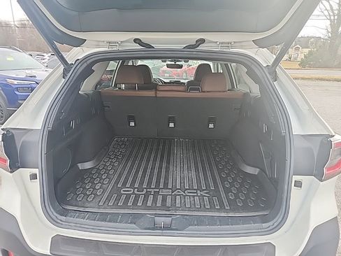 Used 2020 Subaru Outback Touring image 9