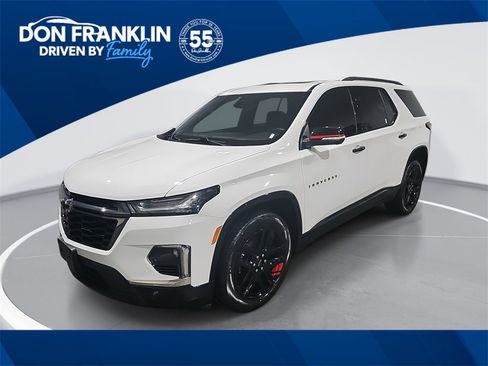 Used 2023 Chevrolet Traverse Premier image 1