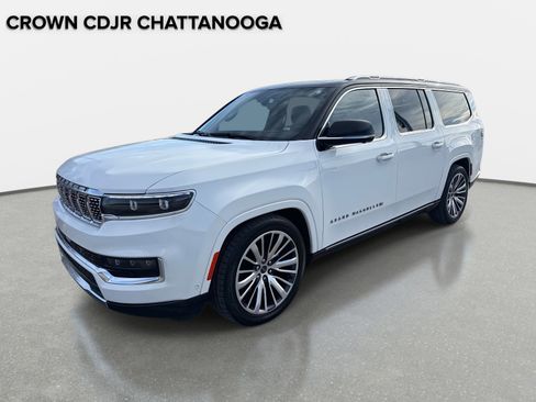 Used 2024 Jeep Grand Wagoneer L Series III image 9