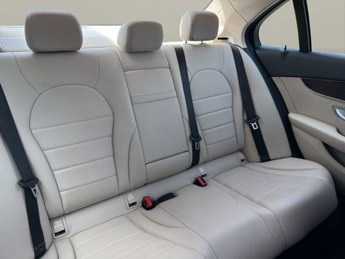 Used 2016 Mercedes-Benz C 300 4MATIC Sedan image 20