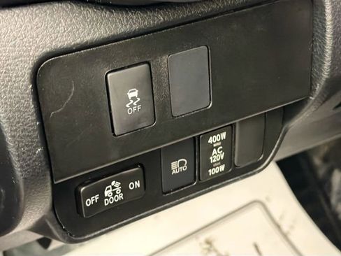 Used 2021 Toyota Tacoma TRD Sport AWD/4WD image 10