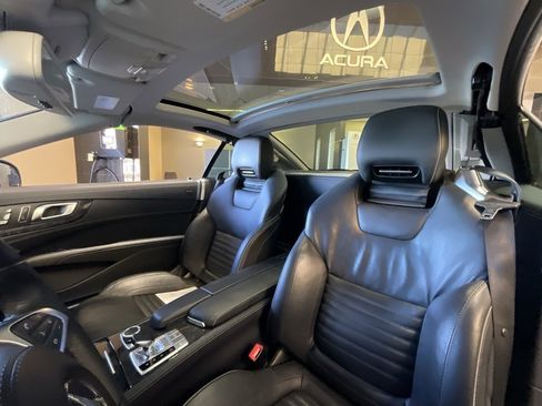 Used 2017 Mercedes-Benz SL 550 image 11