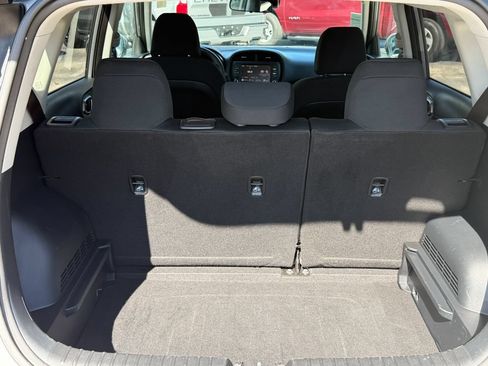 Used 2024 Kia Soul LX w/ Option Group 015 FWD image 7