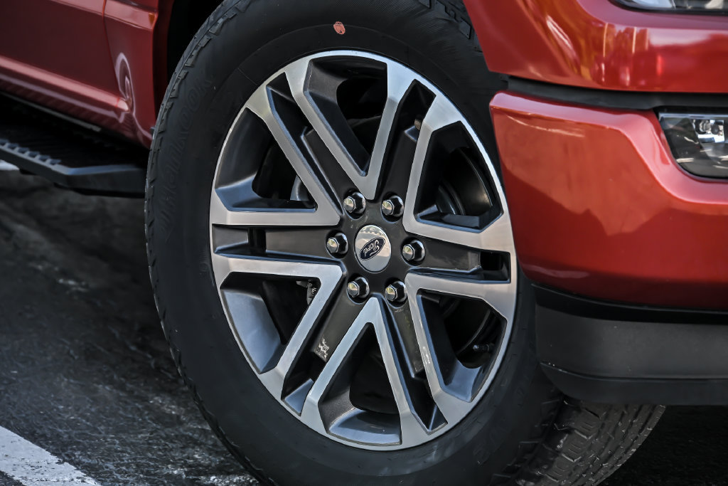 Certified 2023 Ford F150 XL w/ STX Appearance Package AWD/4WD image 3