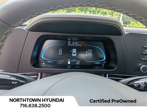 Used 2025 Hyundai Elantra Sport FWD image 9