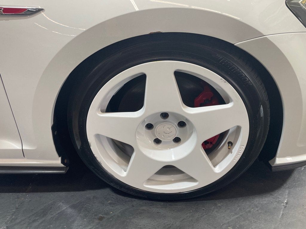 Used 2020 Volkswagen Golf 4-Door FWD image 14