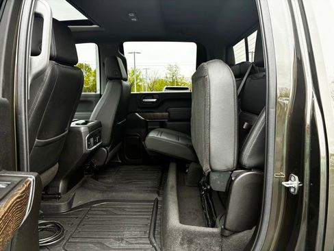 Used 2022 GMC Sierra 2500 Denali w/ Denali Ultimate Package AWD/4WD image 34