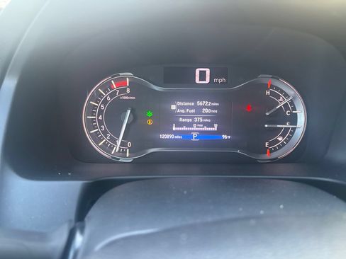 Used 2016 Honda Pilot Touring image 17