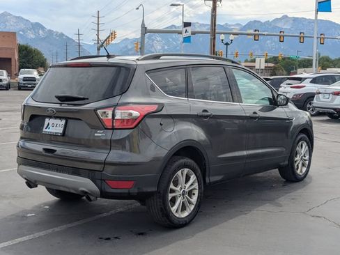 Used 2018 Ford Escape SE AWD/4WD image 3