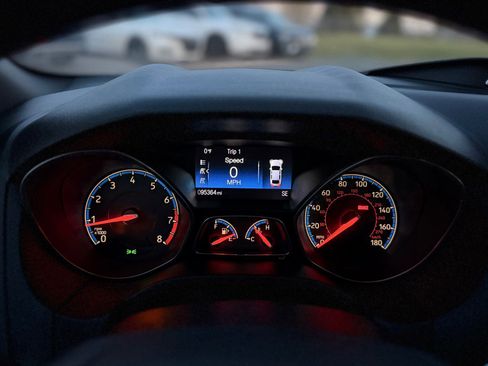 Used 2016 Ford Focus RS image 34