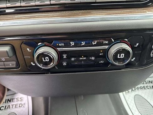 Used 2024 Chevrolet Silverado 2500 LT image 11