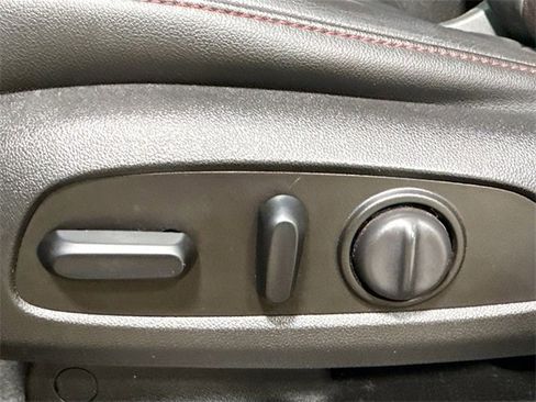 Used 2019 Chevrolet Blazer RS w/ LPO, Cargo Essentials Package image 20