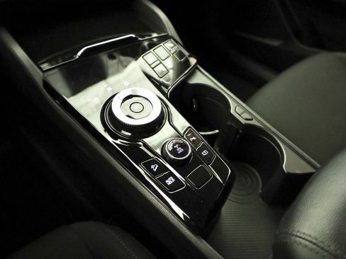 Used 2023 Kia Sportage LX image 21