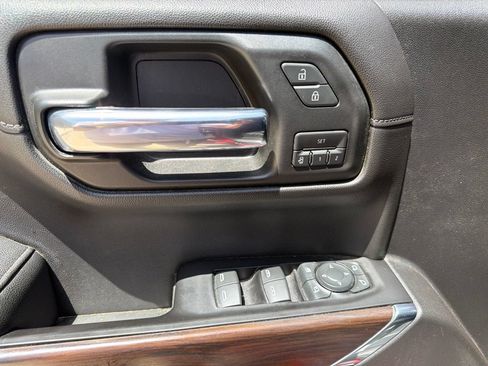 Used 2019 GMC Sierra 1500 SLT RWD image 18