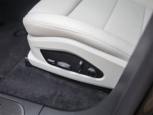 New 2025 Porsche Macan Turbo Electric image 14