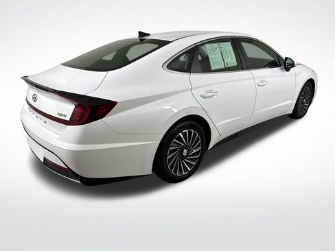 Certified 2023 Hyundai Sonata SEL w/ Cargo Package FWD image 3