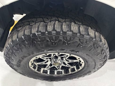 Used 2017 Nissan Frontier SV w/ SV Value Truck Package image 38