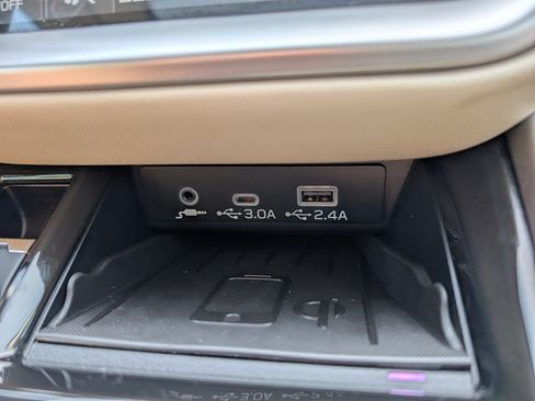 Used 2025 Subaru Outback Limited AWD/4WD image 33