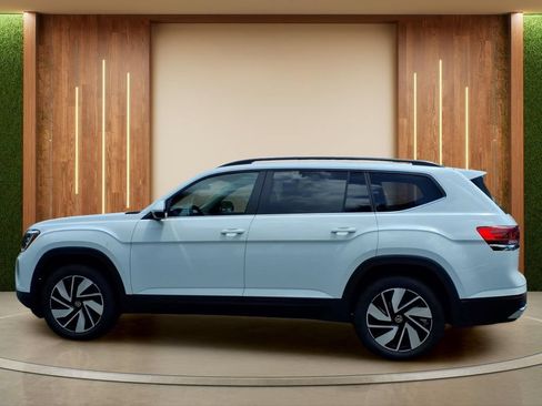 Used 2025 Volkswagen Atlas SE FWD image 28