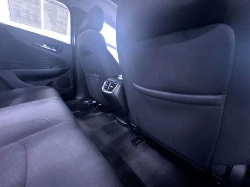 Used 2022 Chevrolet Malibu LT FWD image 40