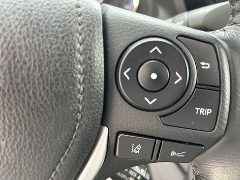 Used 2019 Toyota Corolla SE image 28