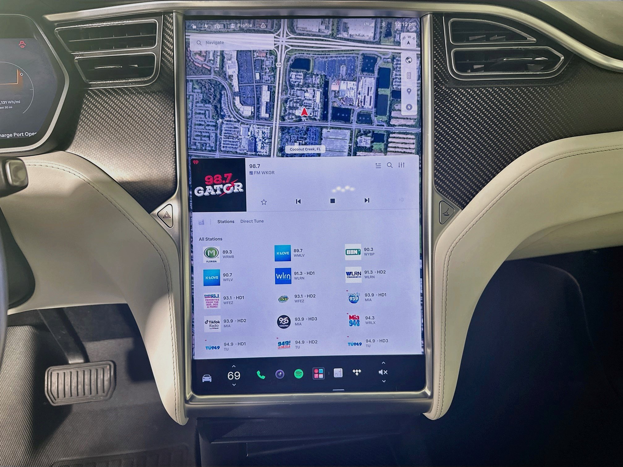 Used 2017 Tesla Model X 75D AWD/4WD image 23