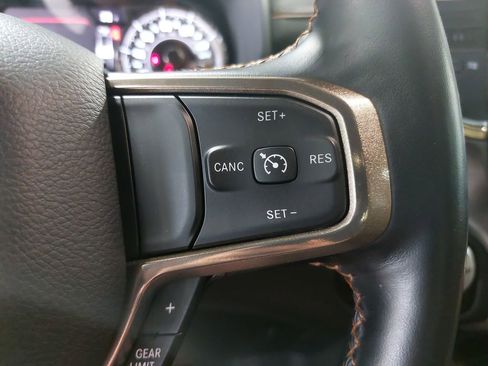 Used 2022 RAM 1500 Limited w/ Off-Road Group AWD/4WD image 17