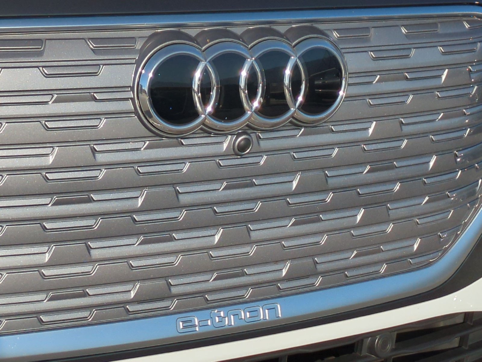 Used 2024 Audi Q4 e-tron Premium Plus w/ Premium Plus RWD image 25