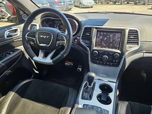 Used 2018 Jeep Grand Cherokee SRT w/ Trailer Tow Group IV AWD/4WD image 12