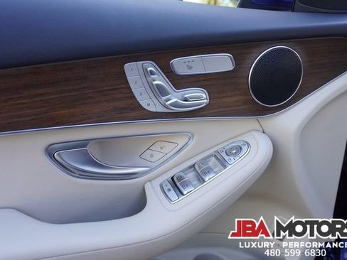 Used 2022 Mercedes-Benz GLC 300 image 25