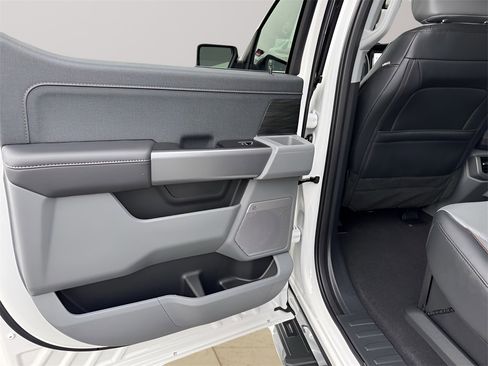 New 2025 Ford F150 Lariat w/ Equipment Group 501A Mid image 35