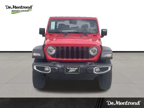 New 2025 Jeep Gladiator Sport AWD/4WD image 2