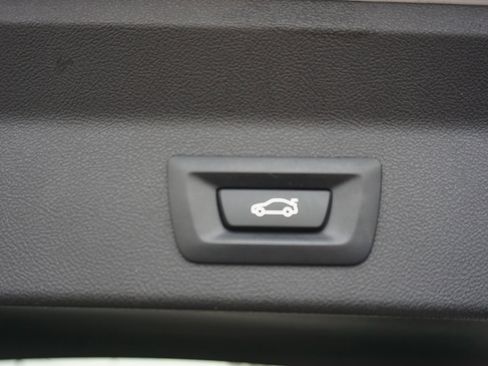 Used 2019 BMW X3 sDrive30i w/ Driving Assistance Package image 17