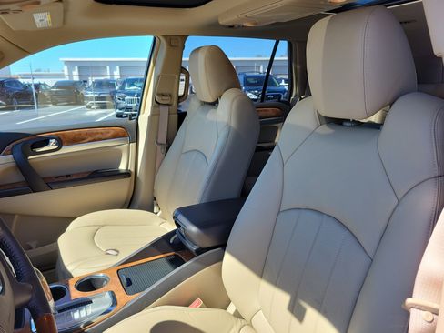 Used 2010 Buick Enclave CXL w/ Trailering Provision Package image 23