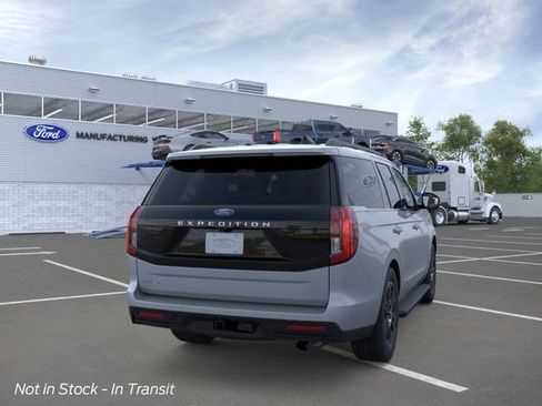 New 2026 Ford Expedition Active AWD/4WD image 8