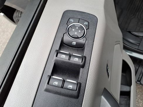 Used 2018 Ford F150 XLT w/ Trailer Tow Package AWD/4WD image 17