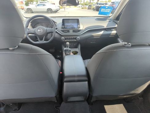 Used 2025 Nissan Altima 2.5 S FWD image 20