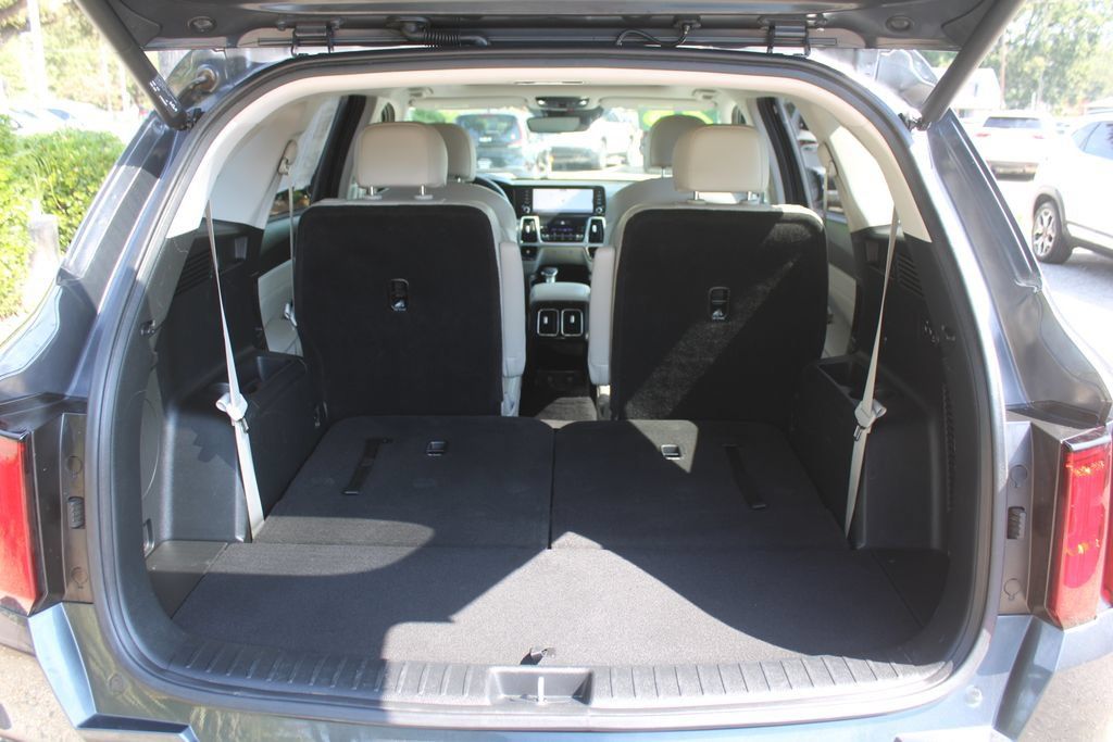 Certified 2023 Kia Sorento SX AWD/4WD image 10
