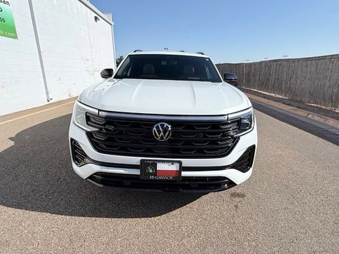 Used 2025 Volkswagen Atlas Cross Sport SEL R-Line AWD/4WD image 3